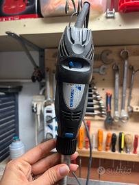 Dremel 300 + set accessori parkside