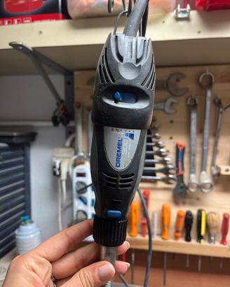 Dremel 300 + set accessori parkside