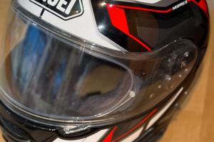 Casco Shoei Neotec 2 con interfono Sena integrato