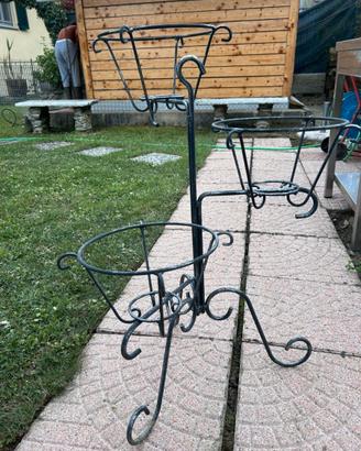 Portavasi vintage a 3 posti in ferro battuto