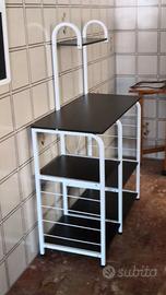 Scaffale mobile salvaspazio cucina