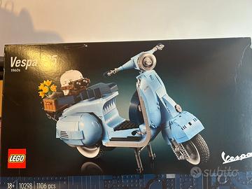 Lego vespa 10298