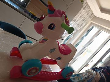Unicorno baby clementoni