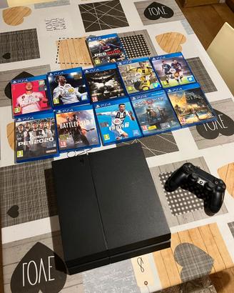PlayStation 4 - 500GB con 11 Giochi