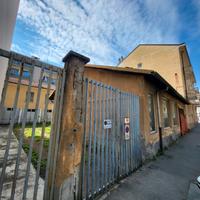 Pinerolo Centro TO edificio cielo terra