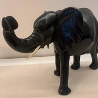 Elefante in legno