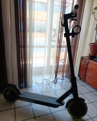 xiaomi M365 monopattino elettrico perfetto