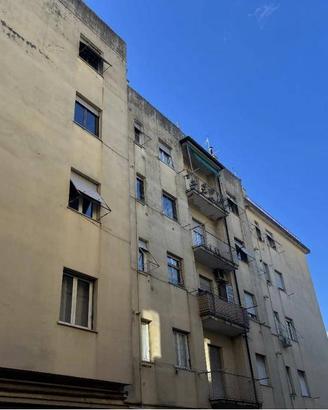 Immobile in asta di 108 m² a Genova