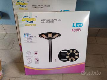 Lampione Solare LED 400W con Sensore e Telecomando