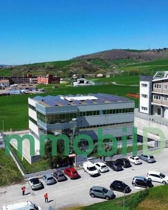 Immobile di 485 m² con più di 5 locali a Tito