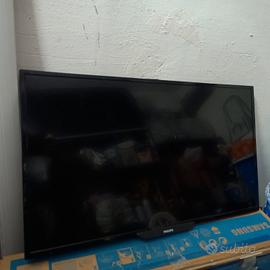 TV 32 pollici Philips colore nero hdmi