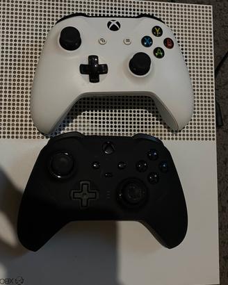 Xbox One S All Digital Edition 1TB + 2 Controller