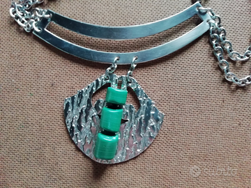 Collana con pendente in malachite