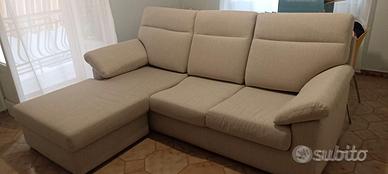 Divano angolare con penisola reversibile