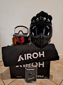 casco airoh e mascherina