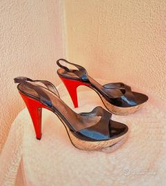 Sandali di vera pelle con plateau di sughero