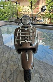 Vespa  GTS 300 touring edition