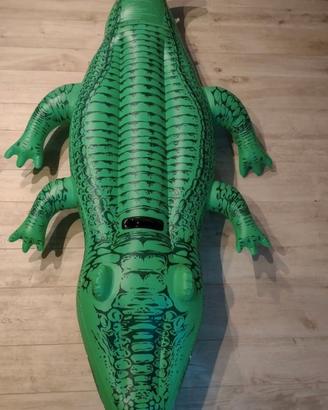 Gonfiabile a forma di coccodrillo