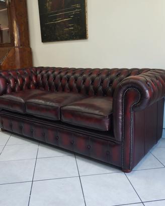 Nuovo divano tre posti chesterfield chester club 