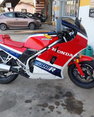 Honda VF1000R