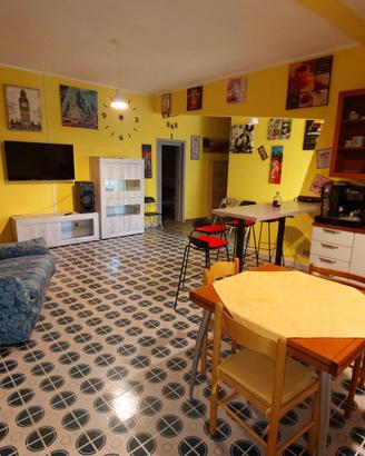 Ampio quadrilocale con cortile privato