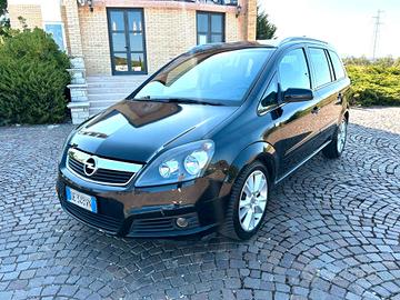 Opel Zafira 1.9 16V CDTI 150CV Cosmo CAMBIO AUTOMA