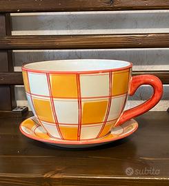 Fioriera vintage con tazza e piattino Arancione