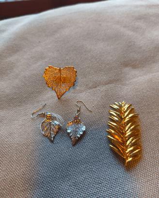 Orecchini,anello e spilla