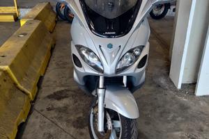 Piaggio X9 250cc  perfetto intero o ricambi