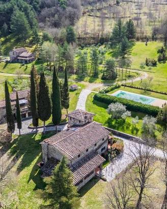 Splendido rustico in posizione privilegiata