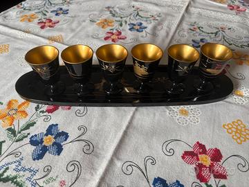 Servizio laccato stile giapponese
