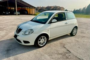 Lancia ypsilon ecochic GPL neopatentati