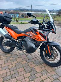 KTM 890 Adventure