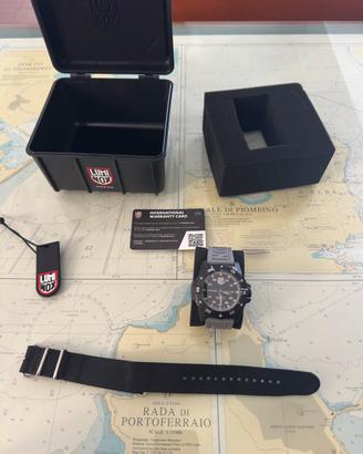 LUMINOX MASTER CARBON SEAL AUTOMATIC - FULL SET