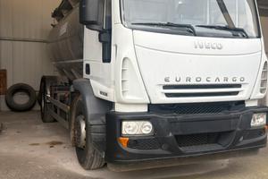 Eurocargo iveco 180e28 cisterna trasporto liquidi