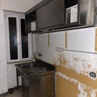 Cucina e lavastoviglie per ristorante