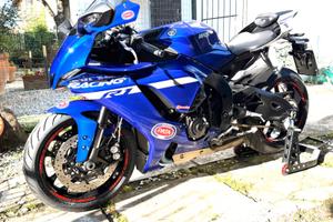 YAMAHA R1 2022 1640KM no permuta