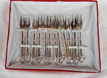 12 forchettine da dolce Bugatti in silver plated 