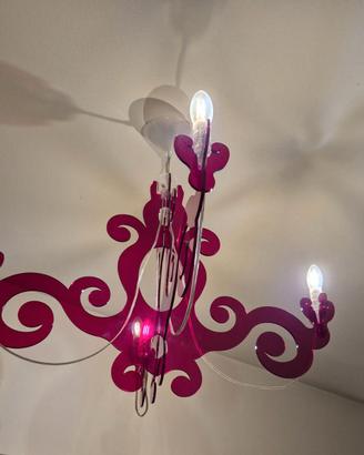Lampadario moderno in plexiglass