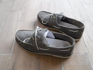 Scarpe basse grigie mocassino