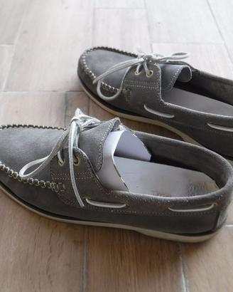 Scarpe basse grigie mocassino