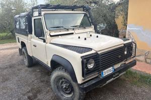 Land Rover Defender 110