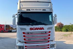 SCANIA R490