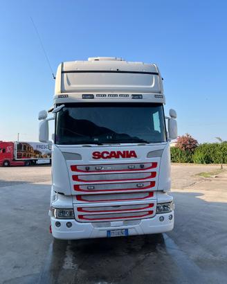 SCANIA R490
