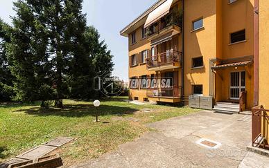 Appartamento a Solaro 4 locali