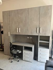 armadio a ponte +scrivania+sedia ergonomica