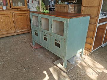 credenza da negozio 