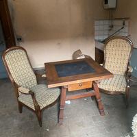 Poltrone luigi filippo e tavolo in noce