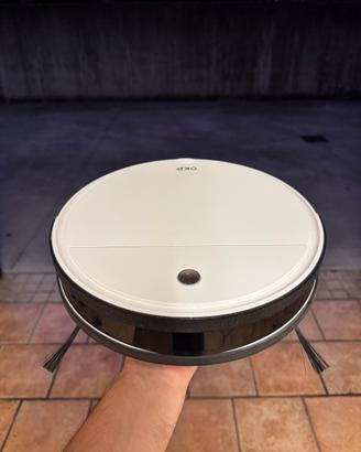 Robot aspirapolvere OKP (amazon)