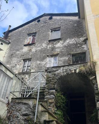 RUSTICO A FAVALE DI MALVARO